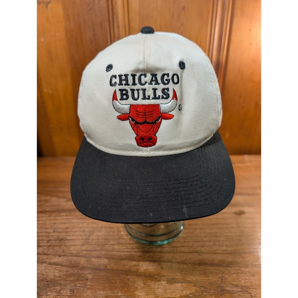 Vintage 90's Chicago Bulls Logo Snapback Hat Youngan Two Tone Red Black #1076